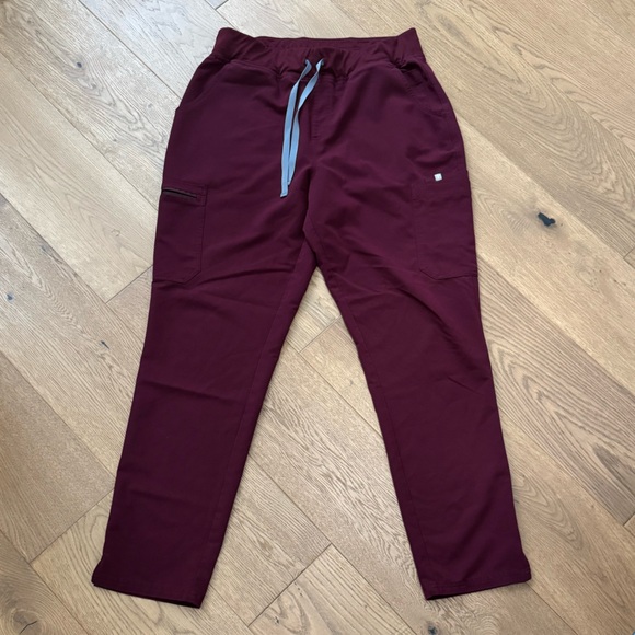 Figs Yola High Waisted Skinny Scrub Pants - Burgundy - EUC+ - Size XL Tall - Picture 3 of 7